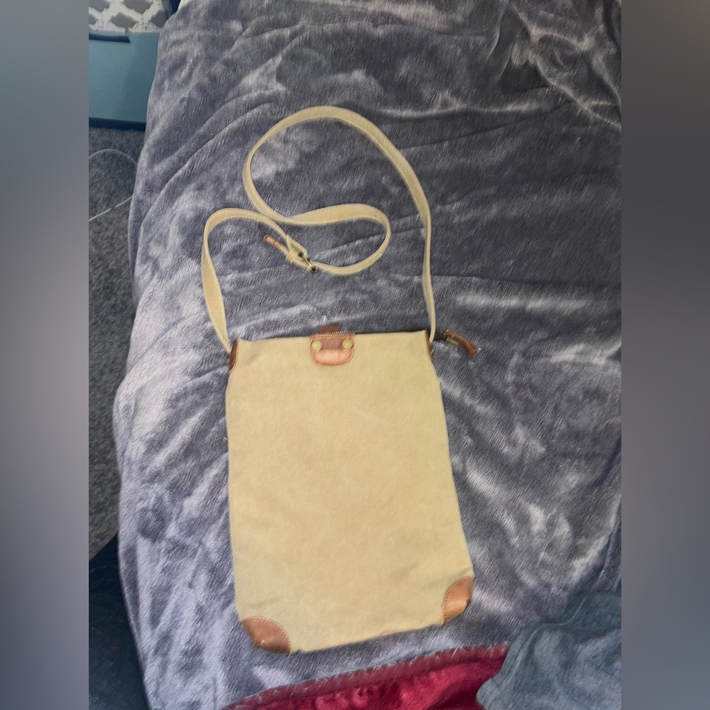 Tan Canvas Crossbody Purse *Make Offers* - Picture 3 of 9
